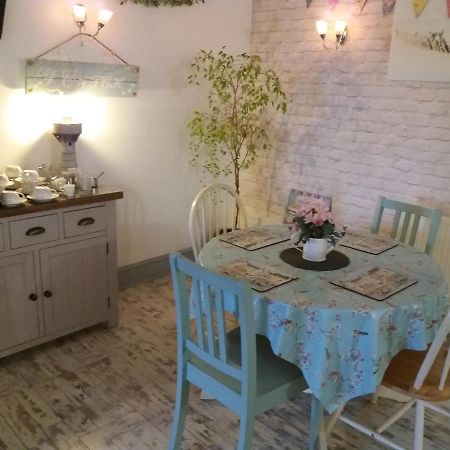 The Pembrey Country Inn Ngoại thất bức ảnh