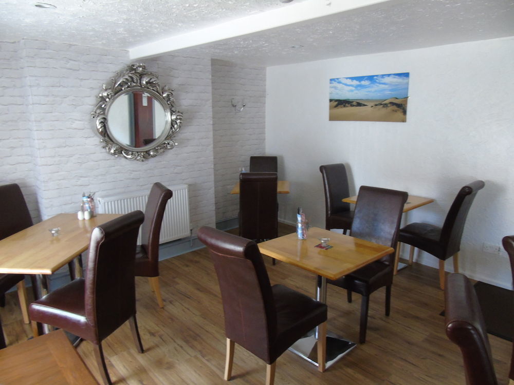 The Pembrey Country Inn Ngoại thất bức ảnh