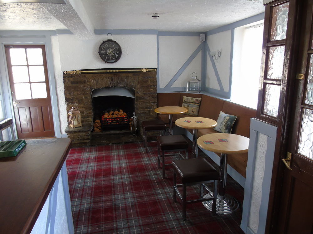 The Pembrey Country Inn Ngoại thất bức ảnh